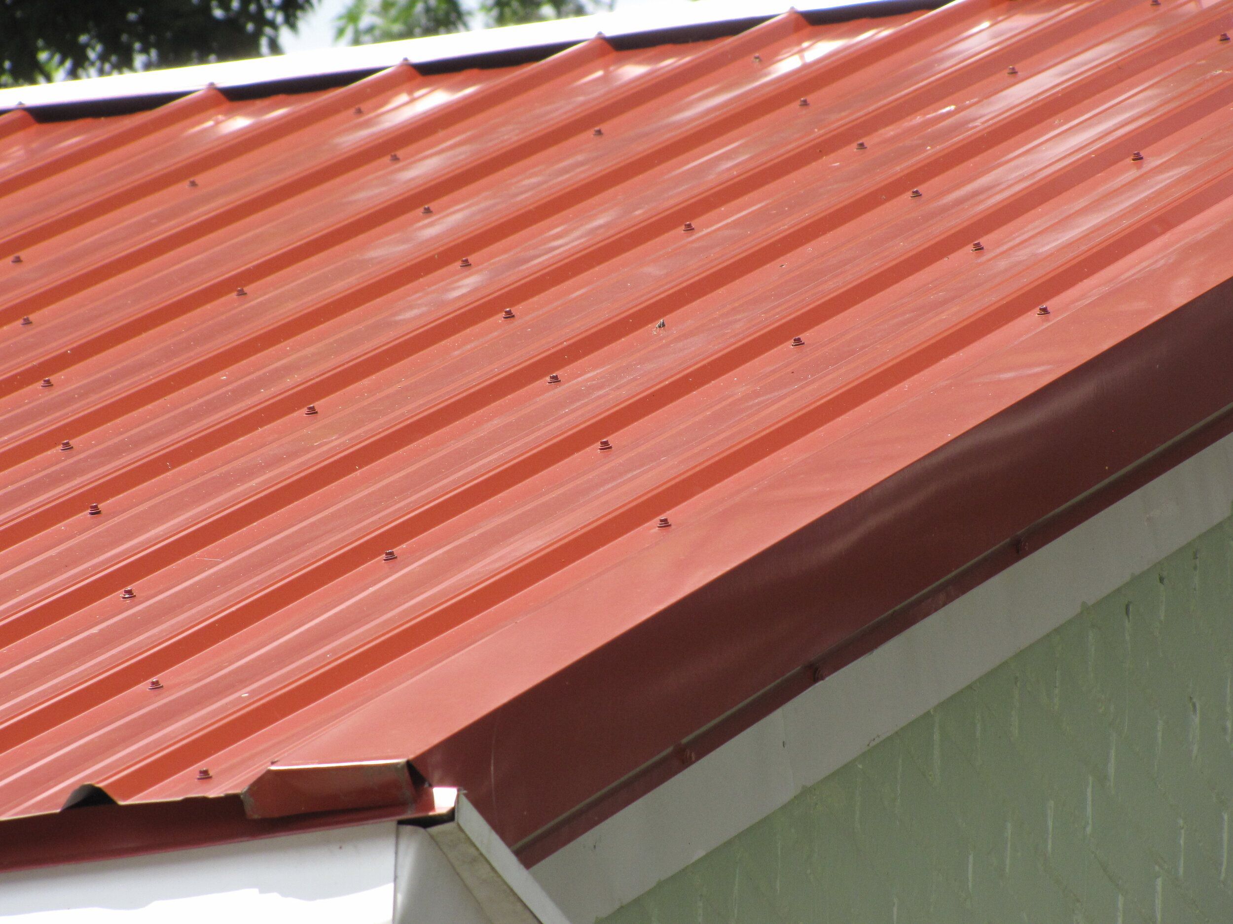 Commercial metal roof building